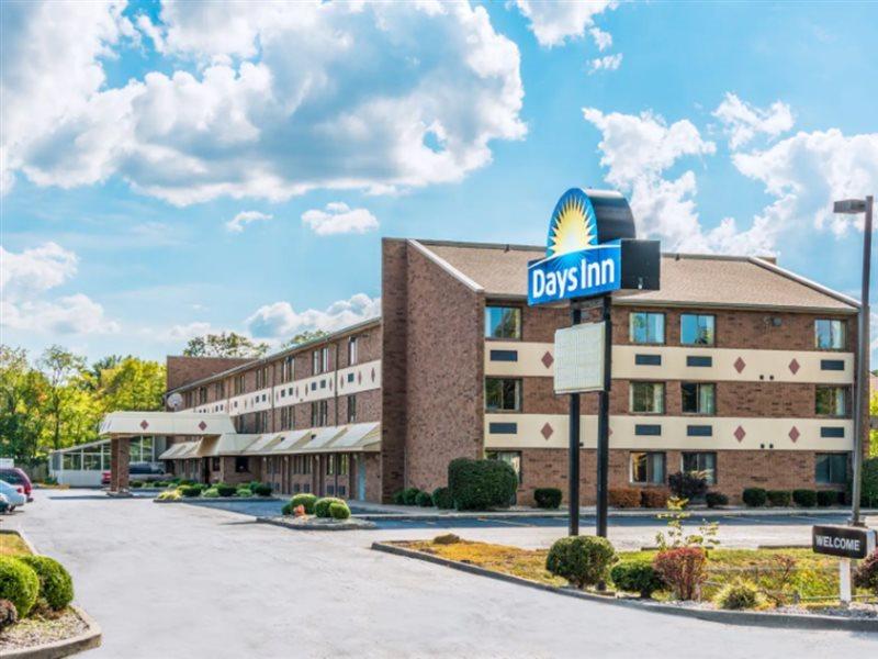 Days Inn By Wyndham Hurstbourne Louisville Eksteriør bilde