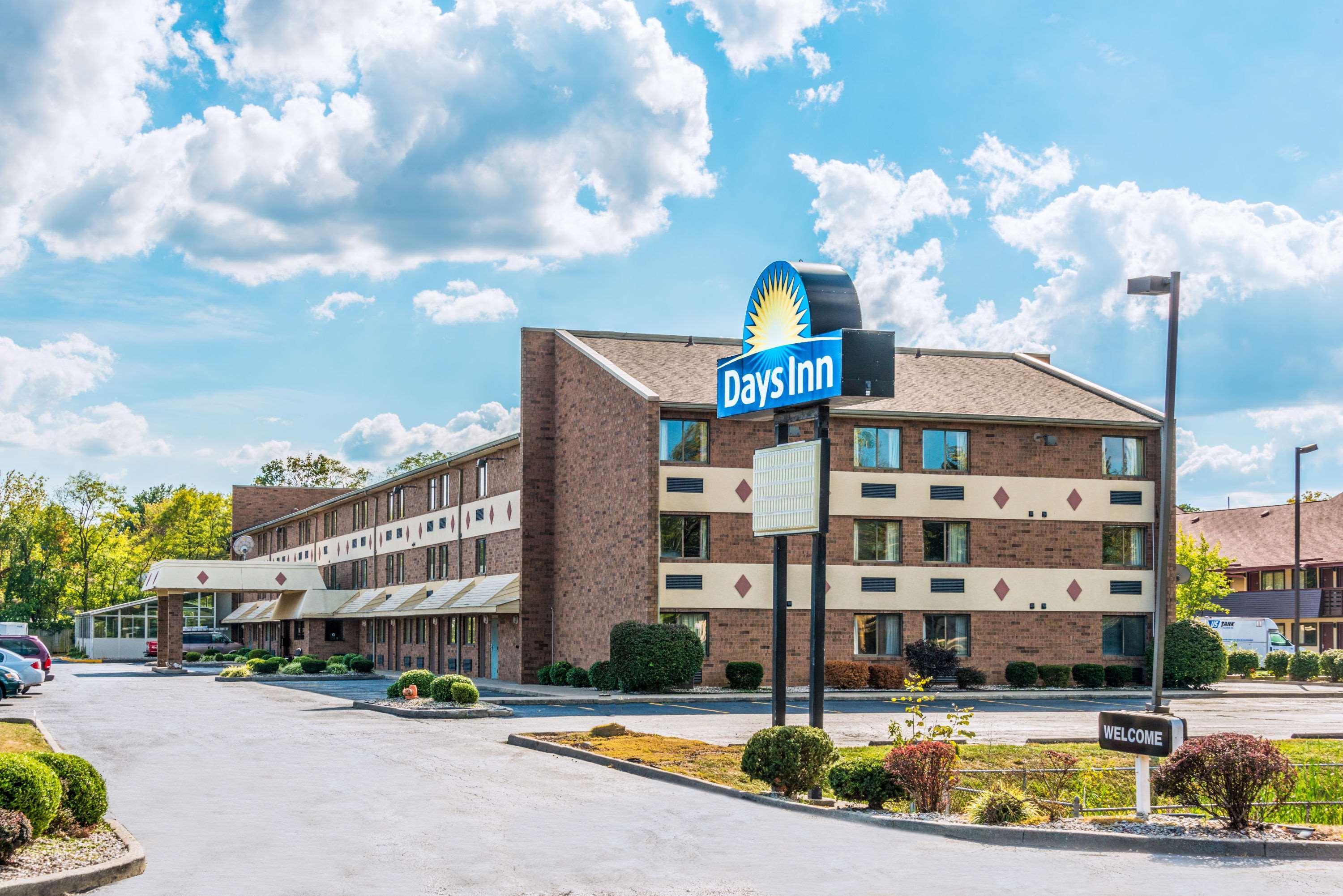 Days Inn By Wyndham Hurstbourne Louisville Eksteriør bilde